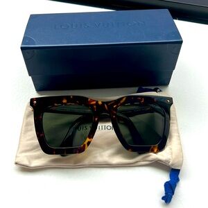Louis Vuitton Tortoise Sunglasses